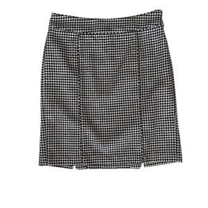 Banana Republic Black and Off-White Gingham Pencil Skirt - 8 Petite